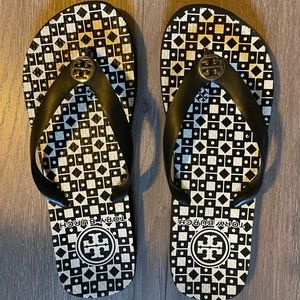 Tory burch sandals